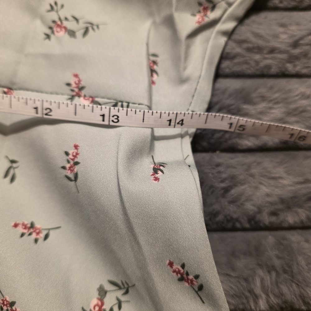 1940's V Neck Green Lantern Sleeves Floral (L) - Picture 5 of 6